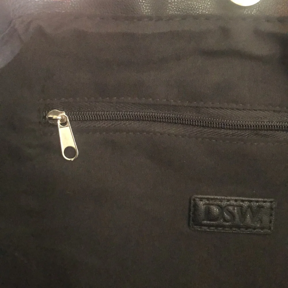 NWOT faux leather leopard print tote bag from DSW.